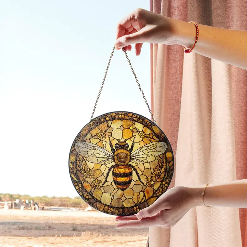 Bee-Stained-Glass-Su_il_794xN.6754939073_p776_x9mW